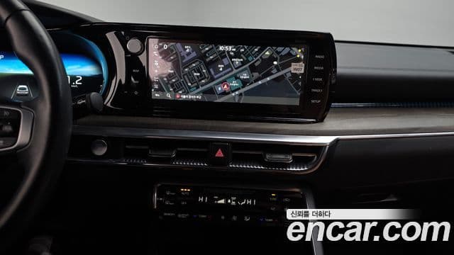 Kia K5 гибрид 3세대 Signature, 2023 14