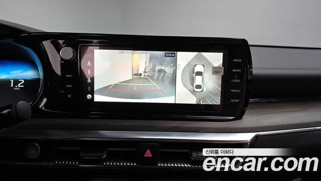 Kia K5 гибрид 3세대 Signature, 2023 15