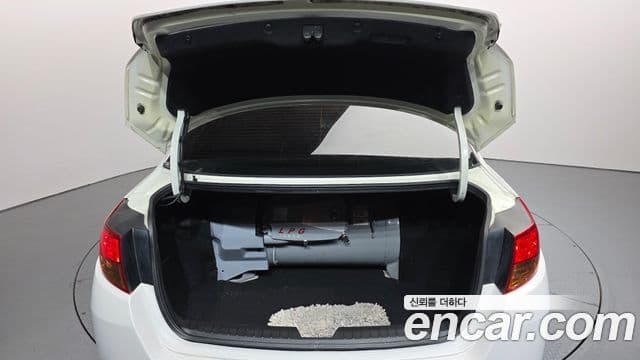 Kia K5 LPI Deluxe, 2012 20