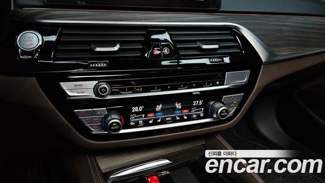 BMW 5시리즈 (G30) 520d xDrive M Sport Plus, 2020 17