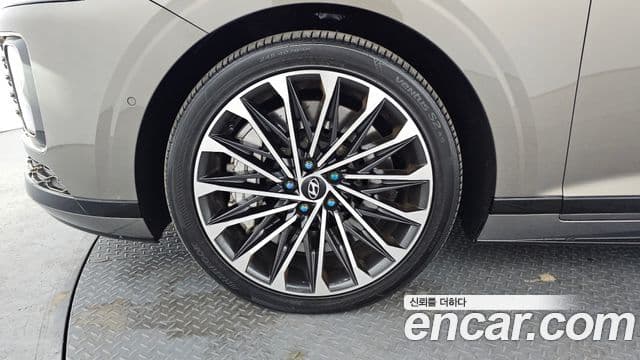 Hyundai Grandeur (GN7) Calligraphy, 2023 все фото