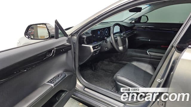 Hyundai Grandeur (GN7) Calligraphy, 2023 10