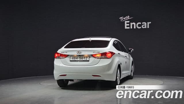 Hyundai Avante MD Premier, 2012 4