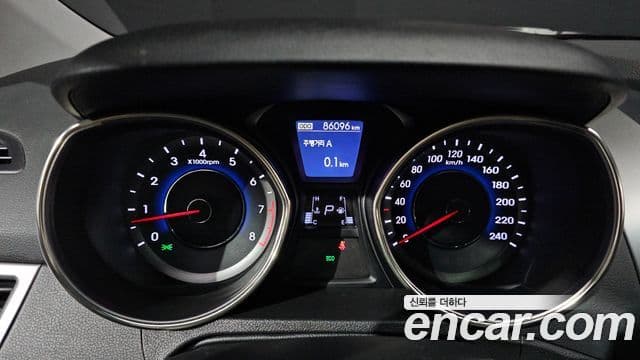 Hyundai Avante MD Premier, 2012 8