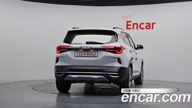 Kia Seltos Signature, 2023 4
