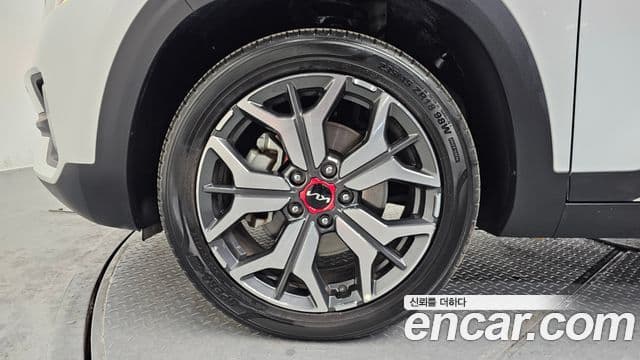 Kia Seltos Signature, 2023 все фото