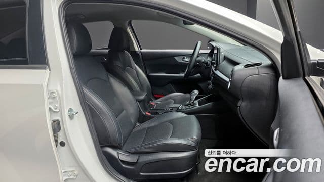 Kia The / новый New K3 2세대 Trendy, 2022 11