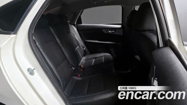 Kia The / новый New K3 2세대 Trendy, 2022 12