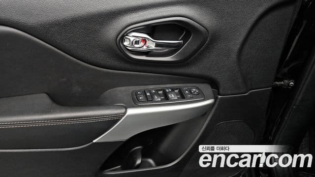 Jeep Cherokee(KL) 2.4 Longitude high AWD, 2018 17