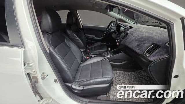 Kia K3 Trendy, 2015 10