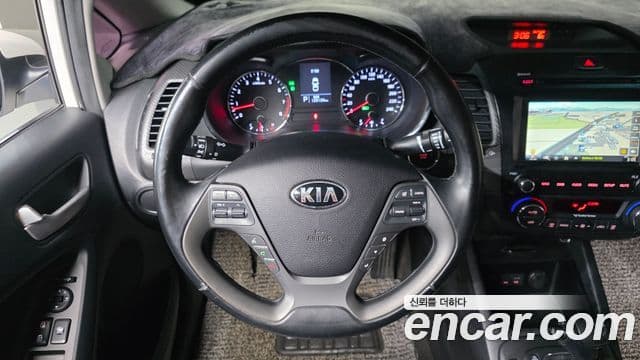 Kia K3 Trendy, 2015 14