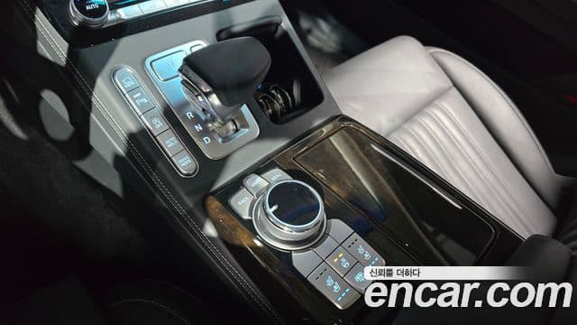 Genesis G90 Luxury, 2020 9