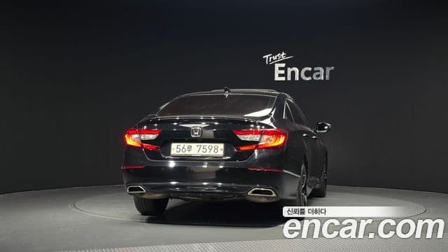 Honda Accord 10세대 2.0 турбо Sport, 2018 4