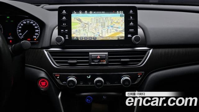 Honda Accord 10세대 2.0 турбо Sport, 2018 15