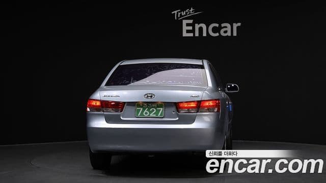 Hyundai NF Sonata Standard, 2006 4