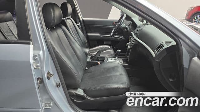 Hyundai NF Sonata Standard, 2006 10