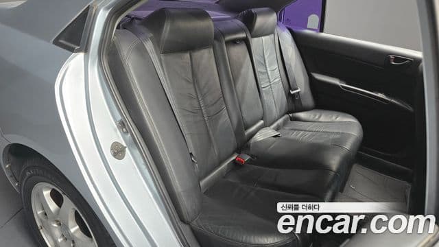 Hyundai NF Sonata Standard, 2006 12