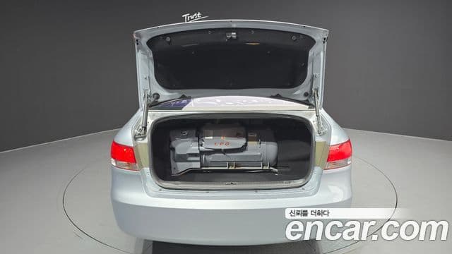 Hyundai NF Sonata Standard, 2006 20