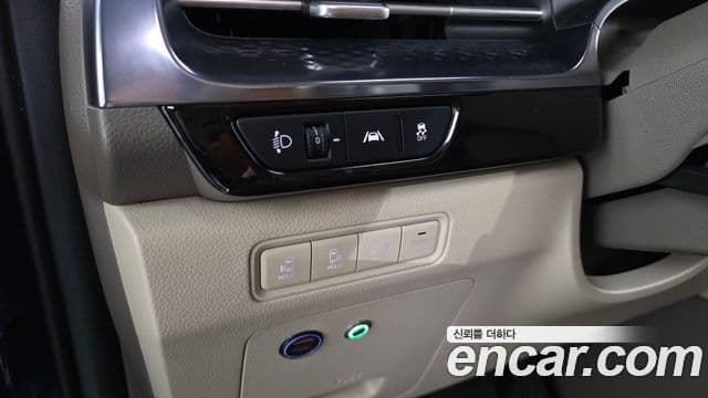 Kia Carnival 4세대 бензин 4인승 High Limousine (компания по спецнадстройкам), 2021 15