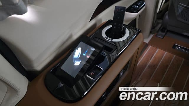 Kia Carnival 4세대 бензин 4인승 High Limousine (компания по спецнадстройкам), 2021 18