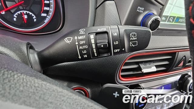 Hyundai Kona Iron Man Edition, 2019 18