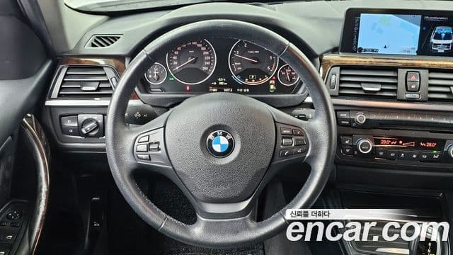 BMW 3시리즈 (F30), 2015 13