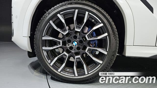 BMW X6 (G06) xDrive40i M Sport, 2024 все фото