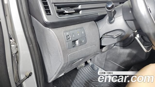 Hyundai Staria Modern, 2022 14