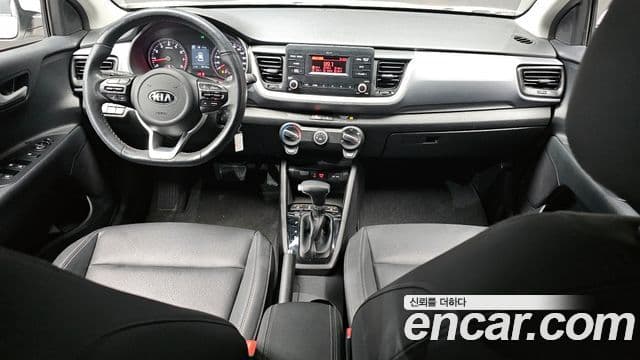 Kia Stonic Deluxe, 2019 7