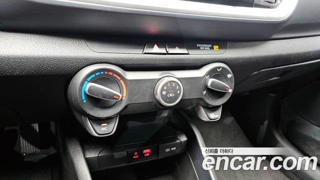 Kia Stonic Deluxe, 2019 16