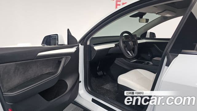 Tesla модель Y, 2024 10