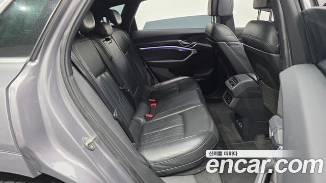 Audi e-Tron, 2020 12