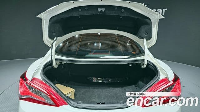 Hyundai Genesis купе 200 турбо R, 2009 20