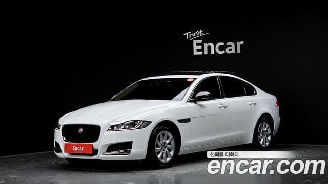 Jaguar XF (X260) Prestige, 2016 1