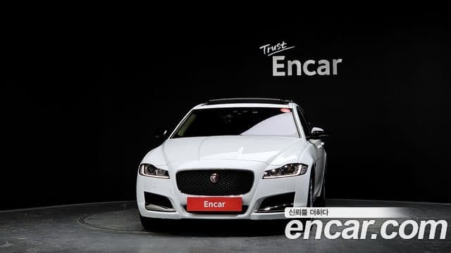 Jaguar XF (X260) Prestige, 2016 3