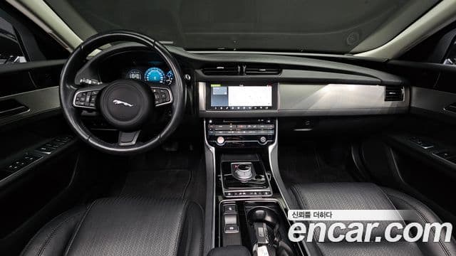 Jaguar XF (X260) Prestige, 2016 7