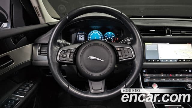 Jaguar XF (X260) Prestige, 2016 13