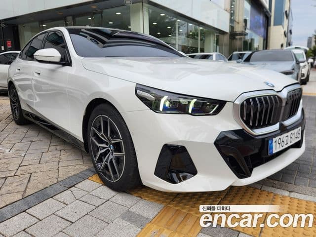 BMW 5시리즈 (G60) 520i M Sport, 2026 1