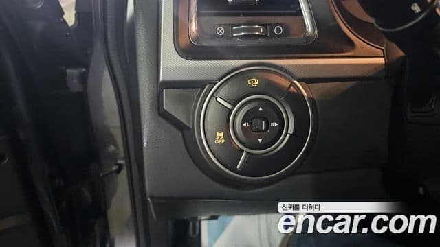 KG모빌리티(SsangYong) The / новый New Korando Sport Club, 2017 15