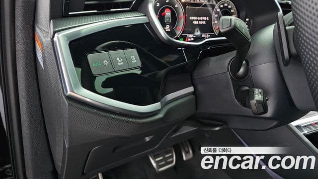 Audi Q3 (F3) 35 TDI Premium Sportback, 2023 16