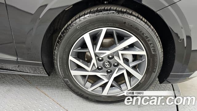 Hyundai Grandeur гибрид (GN7) Exclusive, 2023 все фото