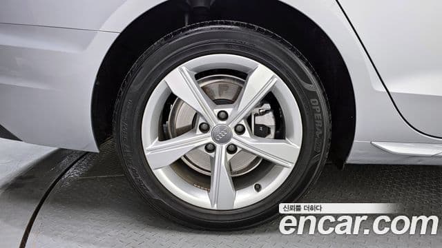 Audi A4 (B9), 2020 все фото