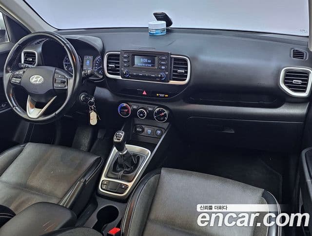 Hyundai Venue 1.6 Smart, 2020 14