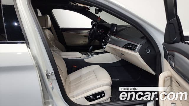 BMW 5시리즈 (G30) 520i M Sport, 2022 11