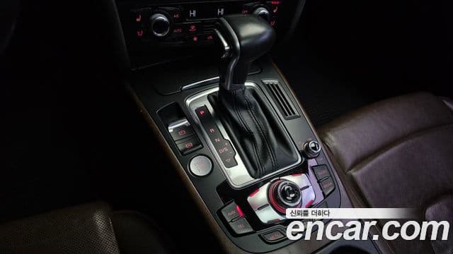 Audi New A4 B8, 2015 9