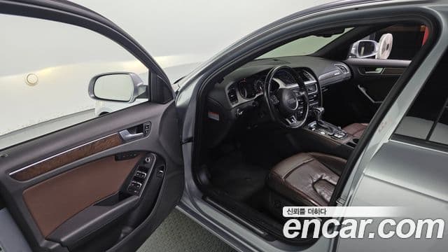 Audi New A4 B8, 2015 11