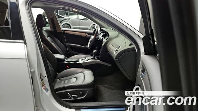 Audi New A4 B8, 2013 11