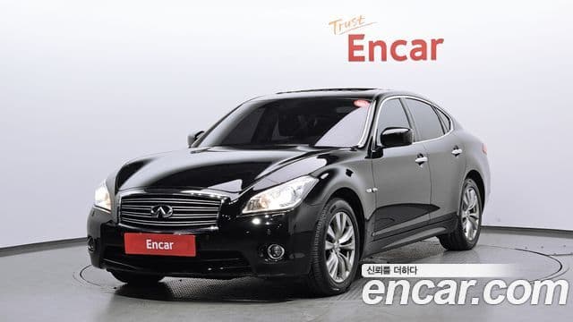 Infiniti M30d, 2013 1