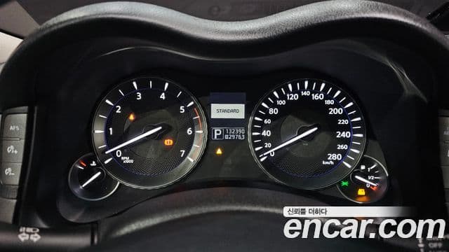 Infiniti M30d, 2013 8