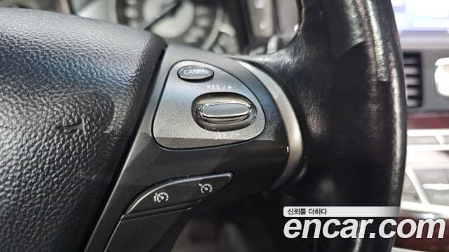 Infiniti M30d, 2013 19